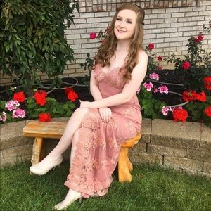 ANASTASIA MAUVE LACE DRESS